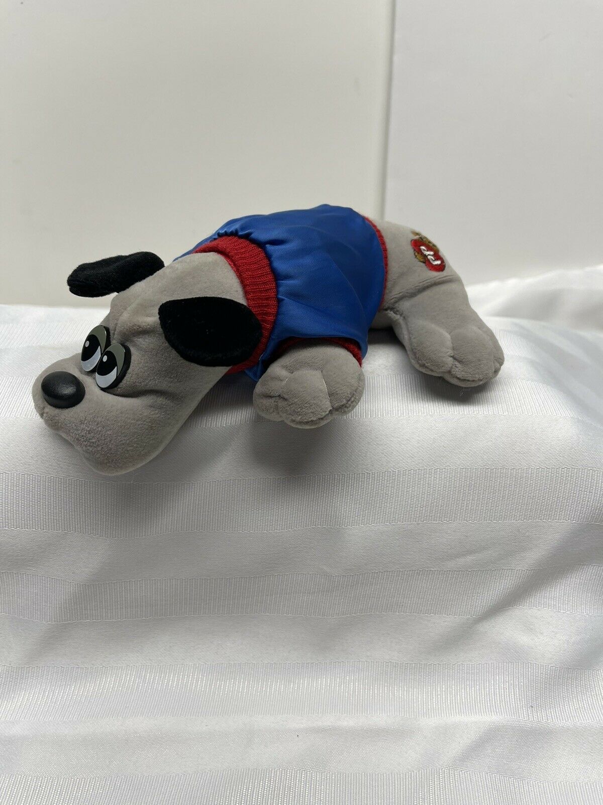 Pound Puppies Grey Puppy Dog Plush With Red Collar And Blue Jacket 8” Vintage