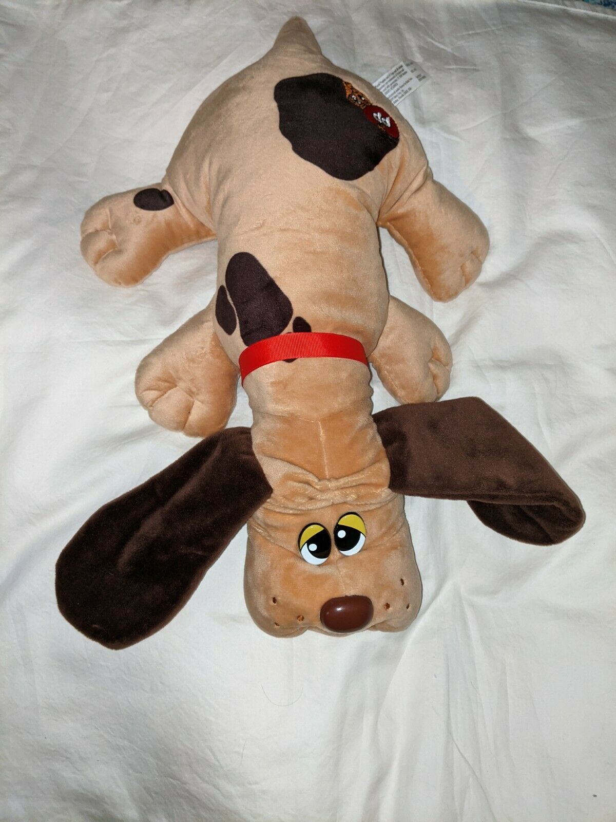 2019 Hasbro 80’s Classic Collection Pound Puppies Light Brown With Dark Brown...