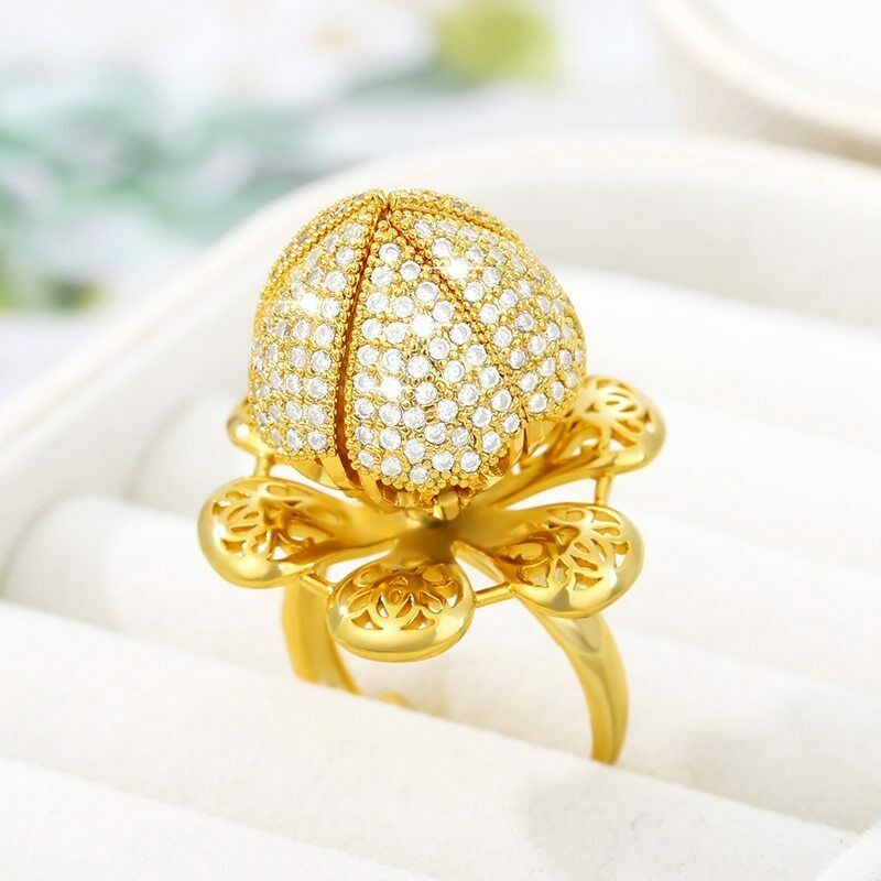 Stainless Steel Hollow Bud Ring That Opens And Closes Like Blooming Flowers